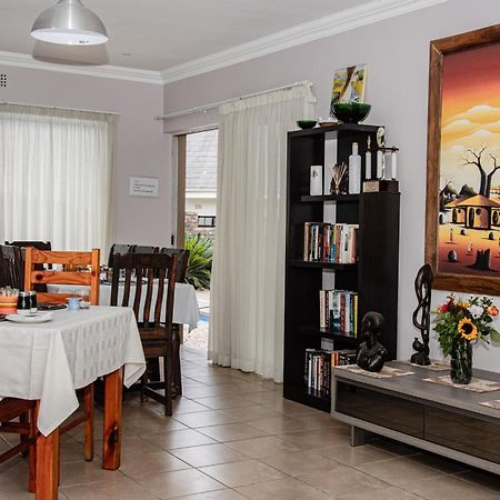 Woodpecker'S Inn Guest House Kempton Park Extérieur photo