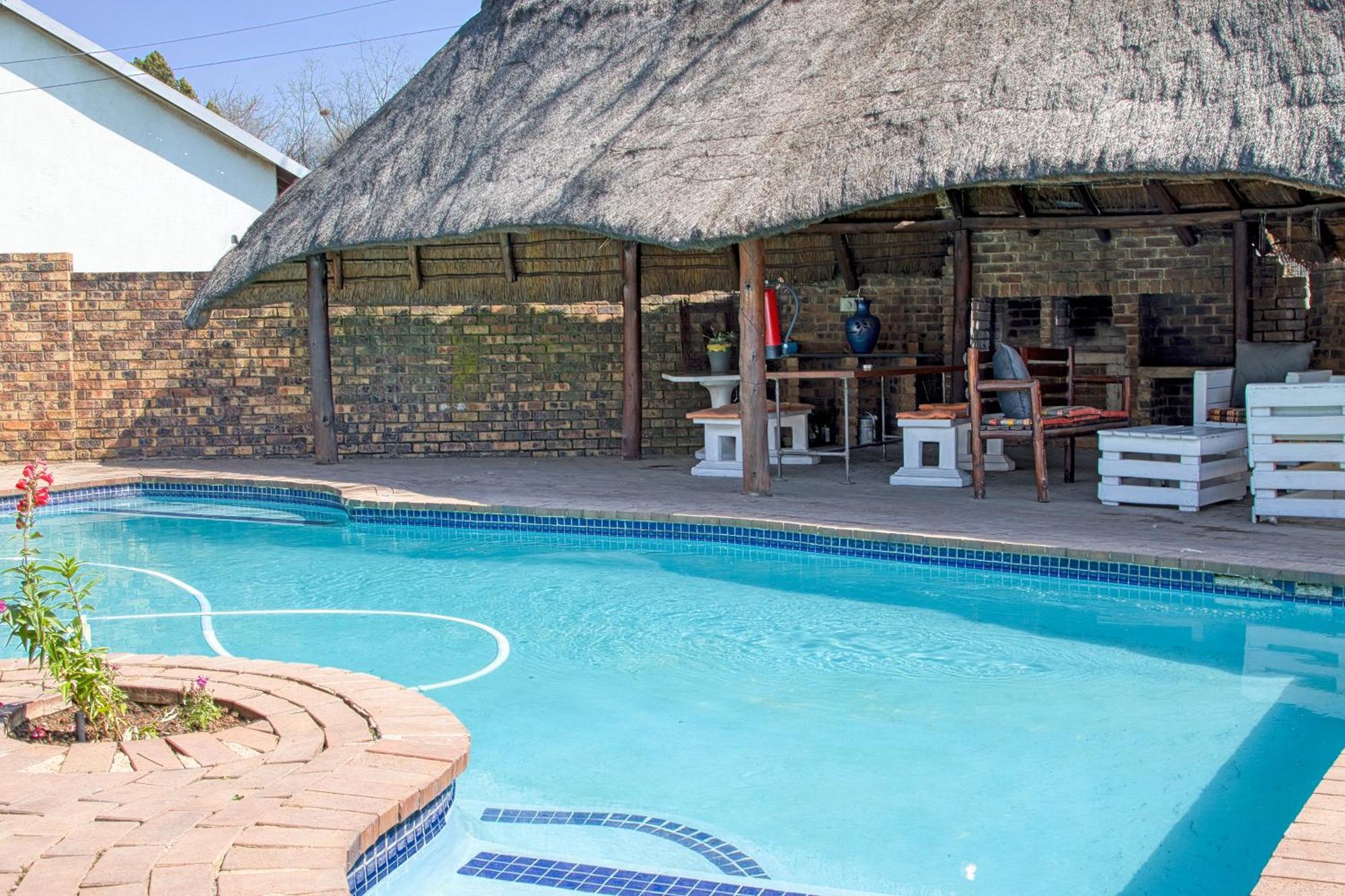 Woodpecker'S Inn Guest House Kempton Park Extérieur photo