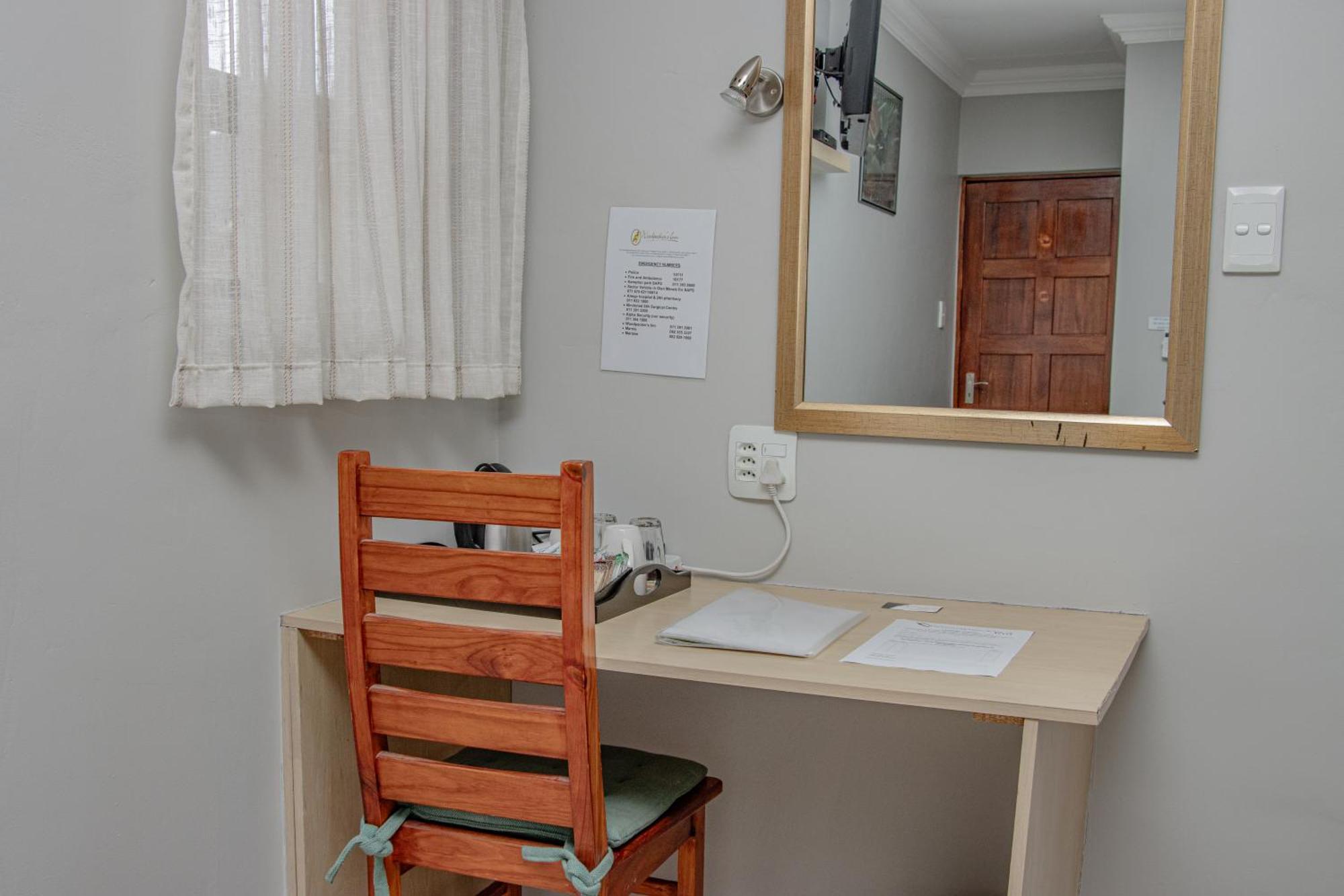 Woodpecker'S Inn Guest House Kempton Park Extérieur photo