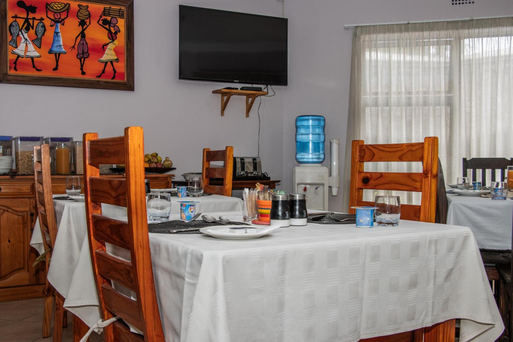 Woodpecker'S Inn Guest House Kempton Park Extérieur photo